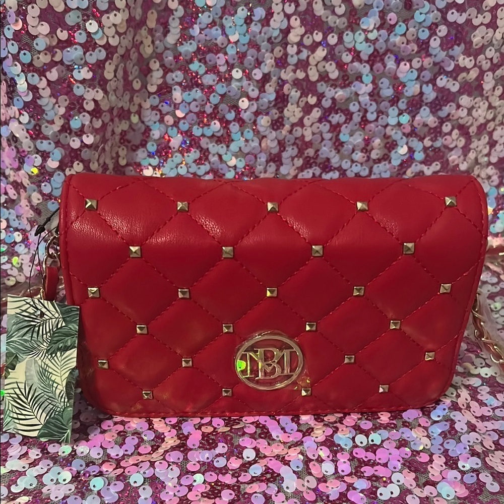 Red Quilted Badgley Mischka Crossbody bag with built in wallet slots - Picture 2 of 8